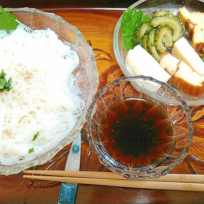 ゴーヤかまぼこ伊達巻キムチ青しそ素麺